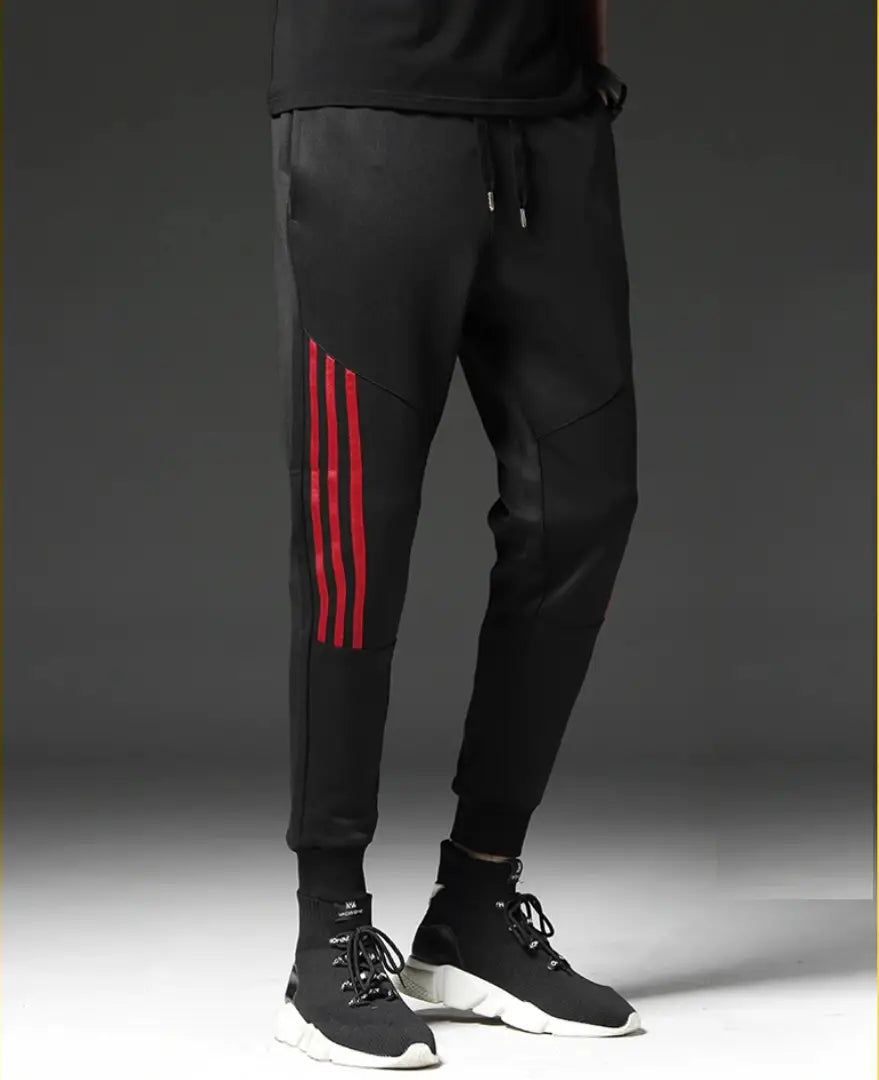 Men's Black Polyester Self Pattern Slim Fit Regular Track Pants