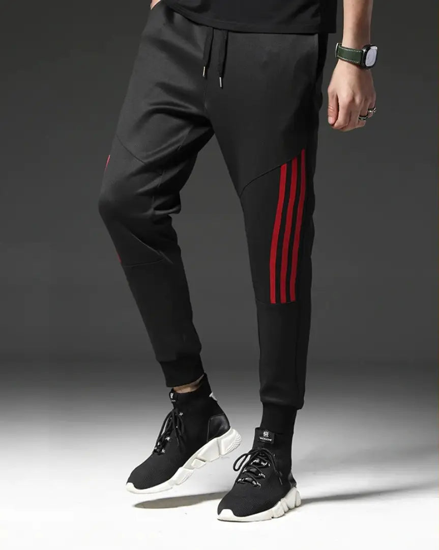 Men's Black Polyester Self Pattern Slim Fit Regular Track Pants